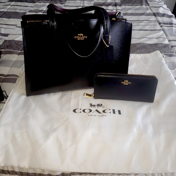 Coach Tote and Wallet - Picture 2 of 10